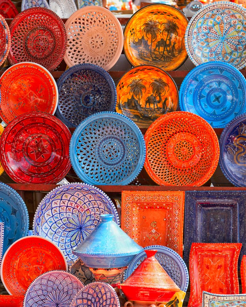 earthenware in the market